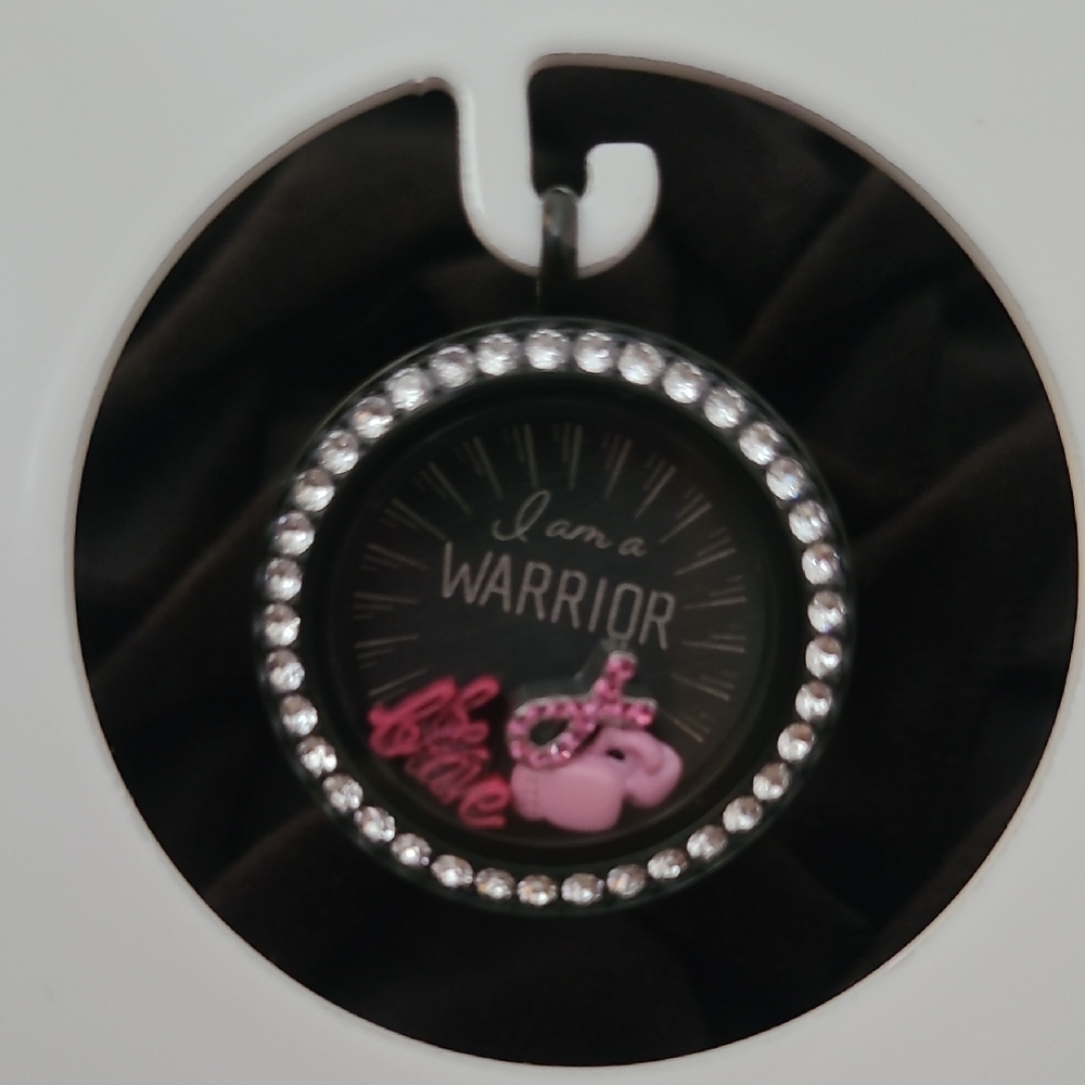 ORIGAMI OWL BLACK I AM A WARRIOR LOCKET